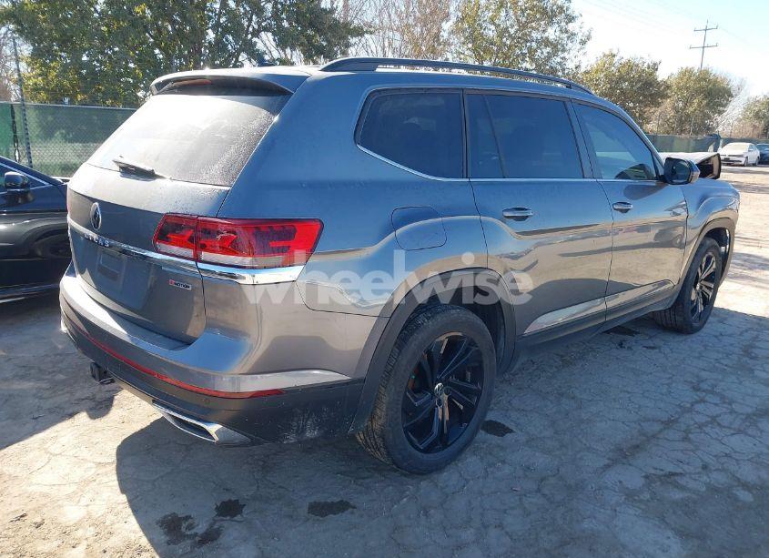 Photo 4 of 2022 Volkswagen Atlas 3.6L V6 SE W/TECHNOLOGY (VIN 1V2KR2CA1NC561102)