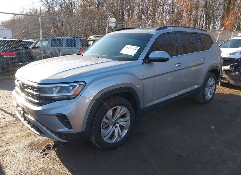 Photo 2 of 2022 Volkswagen Atlas 3.6L V6 SE W/TECHNOLOGY (VIN 1V2KR2CA2NC531364)
