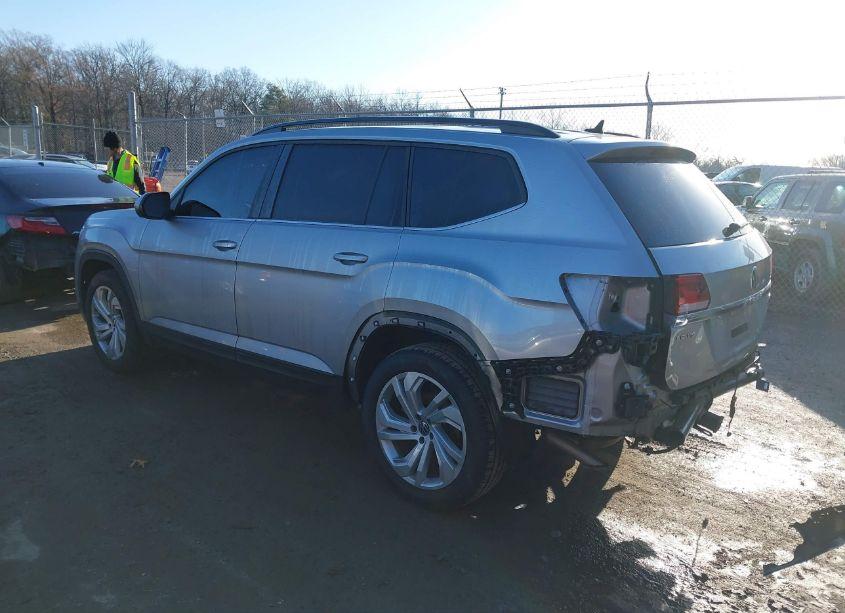 Photo 3 of 2022 Volkswagen Atlas 3.6L V6 SE W/TECHNOLOGY (VIN 1V2KR2CA2NC531364)