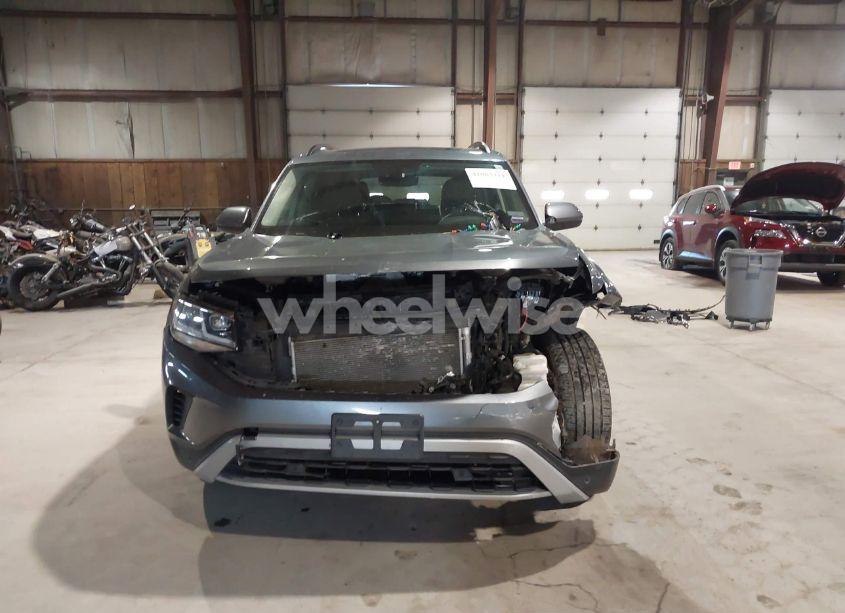 Photo 13 of 2022 Volkswagen Atlas 3.6L V6 SE W/TECHNOLOGY (VIN 1V2KR2CA2NC549881)