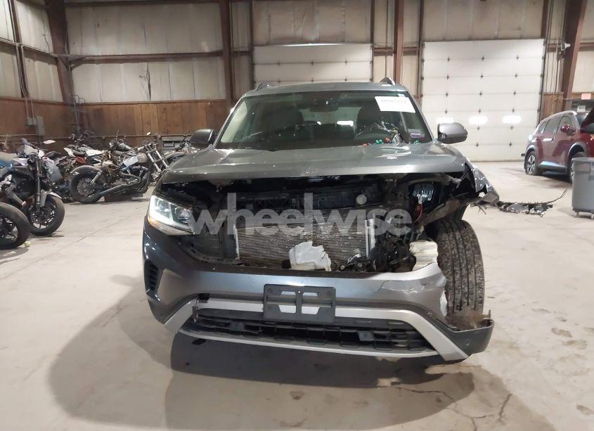 Photo 6 of 2022 Volkswagen Atlas 3.6L V6 SE W/TECHNOLOGY (VIN 1V2KR2CA2NC549881)