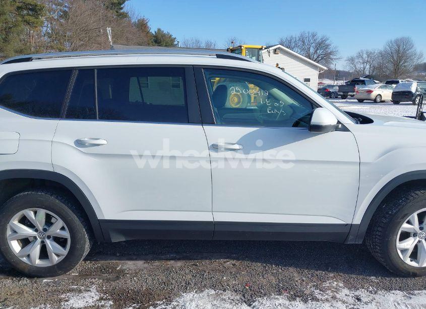 Photo 14 of 2018 Volkswagen Atlas 3.6L V6 SE (VIN 1V2KR2CA3JC574508)