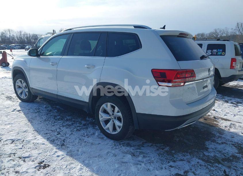 Photo 3 of 2018 Volkswagen Atlas 3.6L V6 SE (VIN 1V2KR2CA3JC574508)