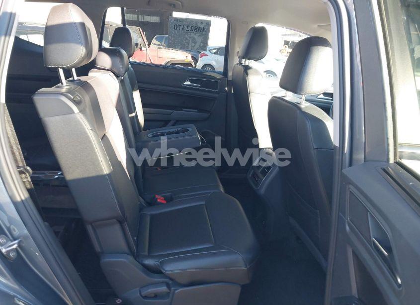 Photo 8 of 2018 Volkswagen Atlas 3.6L V6 SE (VIN 1V2KR2CA4JC504662)