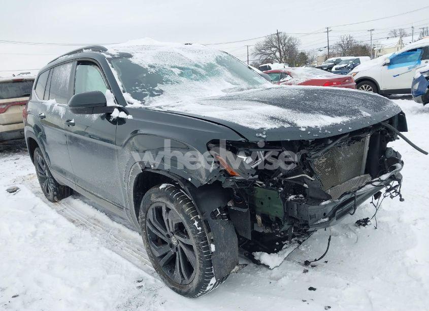 2021 Volkswagen Atlas 3.6L V6 SE W/TECHNOLOGY (VIN 1V2KR2CA4MC608976) main photo