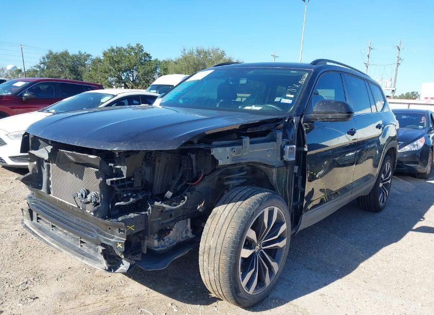 Photo 2 of 2022 Volkswagen Atlas 3.6L V6 SE W/TECHNOLOGY (VIN 1V2KR2CA4NC557772)