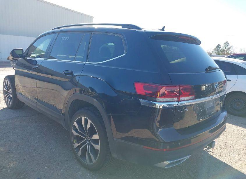 Photo 3 of 2022 Volkswagen Atlas 3.6L V6 SE W/TECHNOLOGY (VIN 1V2KR2CA4NC557772)