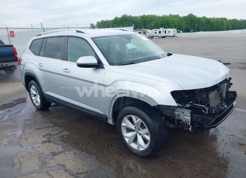 2018 Volkswagen Atlas 3.6L V6 SE (VIN 1V2KR2CA5JC570959) main photo