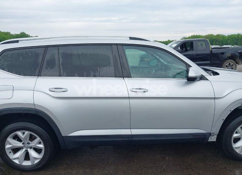 Photo 14 of 2018 Volkswagen Atlas 3.6L V6 SE (VIN 1V2KR2CA5JC570959)