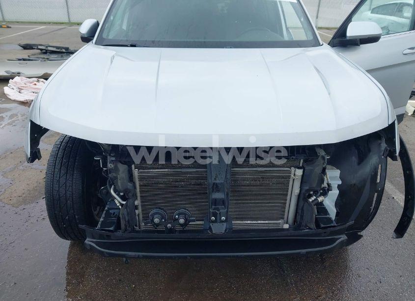 Photo 6 of 2018 Volkswagen Atlas 3.6L V6 SE (VIN 1V2KR2CA5JC570959)