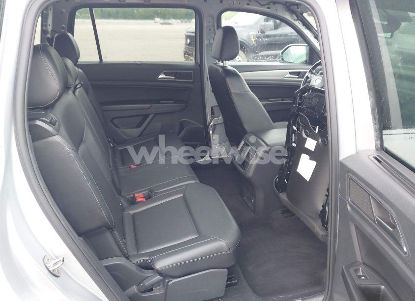 Photo 8 of 2018 Volkswagen Atlas 3.6L V6 SE (VIN 1V2KR2CA5JC570959)
