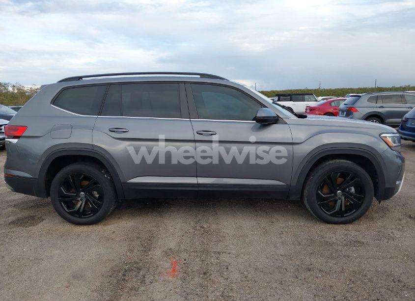 Photo 13 of 2022 Volkswagen Atlas 3.6L V6 SE W/TECHNOLOGY (VIN 1V2KR2CA5NC512646)