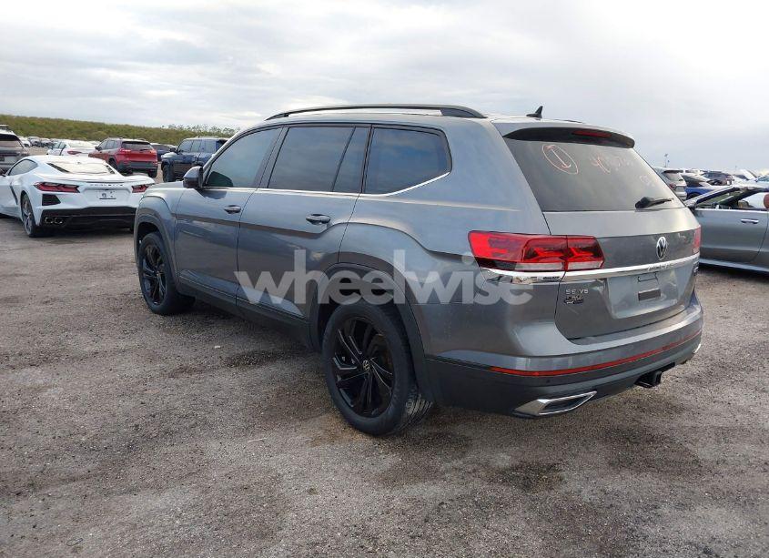 Photo 3 of 2022 Volkswagen Atlas 3.6L V6 SE W/TECHNOLOGY (VIN 1V2KR2CA5NC512646)