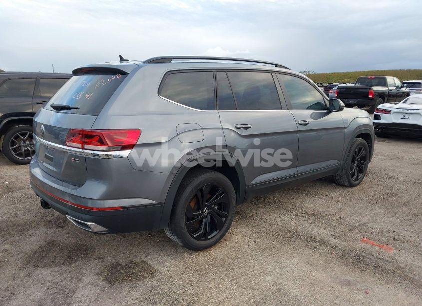 Photo 4 of 2022 Volkswagen Atlas 3.6L V6 SE W/TECHNOLOGY (VIN 1V2KR2CA5NC512646)