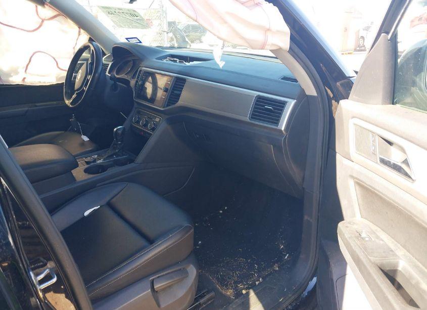 Photo 5 of 2018 Volkswagen Atlas 3.6L V6 SE (VIN 1V2KR2CA6JC523102)