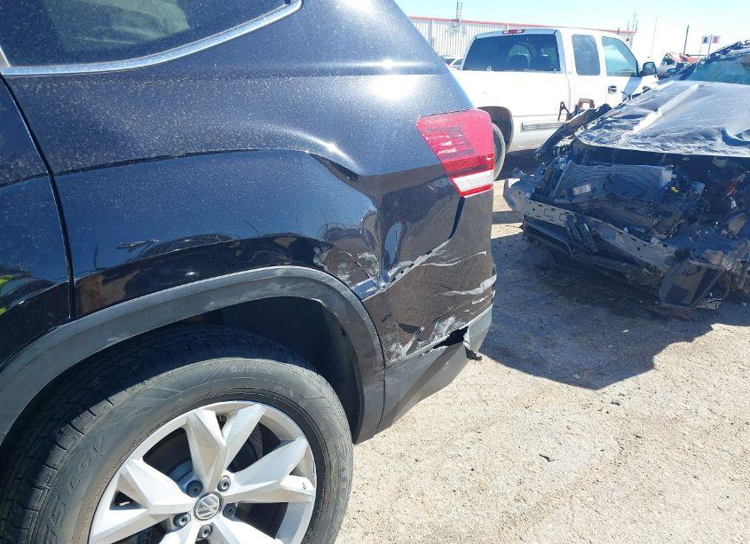 Photo 6 of 2018 Volkswagen Atlas 3.6L V6 SE (VIN 1V2KR2CA6JC523102)