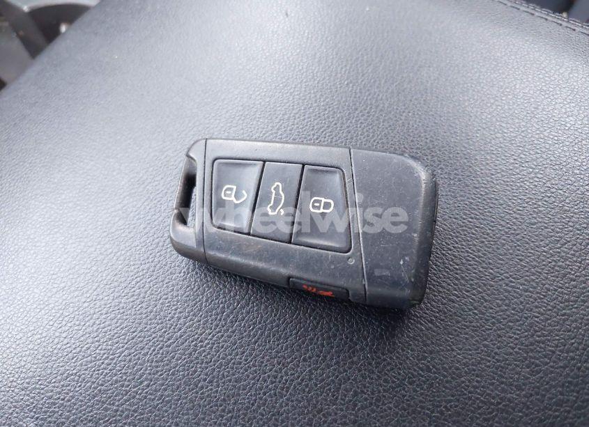 Photo 11 of 2018 Volkswagen Atlas 3.6L V6 SE (VIN 1V2KR2CA6JC576835)