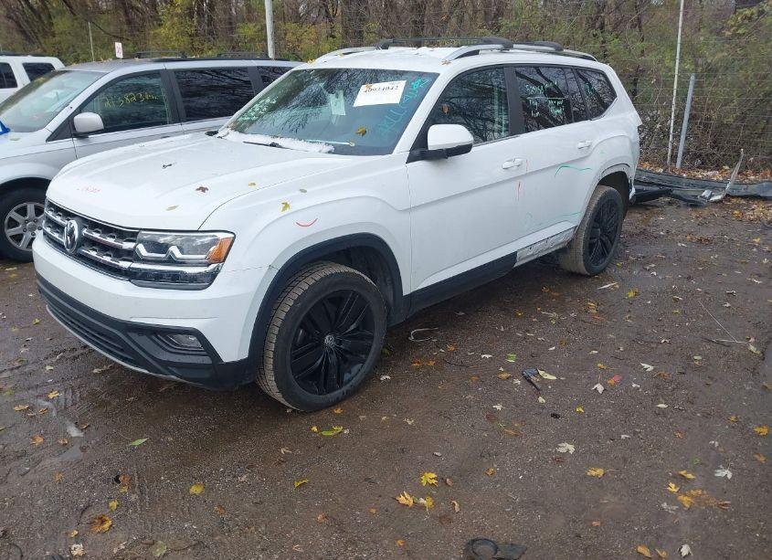 Photo 2 of 2018 Volkswagen Atlas 3.6L V6 SE (VIN 1V2KR2CA8JC569966)
