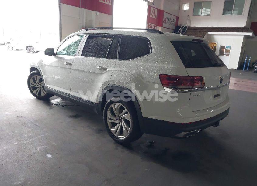 Photo 3 of 2021 Volkswagen Atlas 3.6L V6 SE W/TECHNOLOGY (VIN 1V2KR2CA8MC501445)