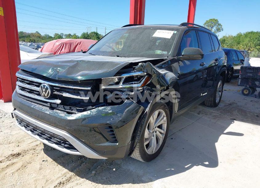 Photo 2 of 2021 Volkswagen Atlas 3.6L V6 SE W/TECHNOLOGY (VIN 1V2KR2CA9MC597389)