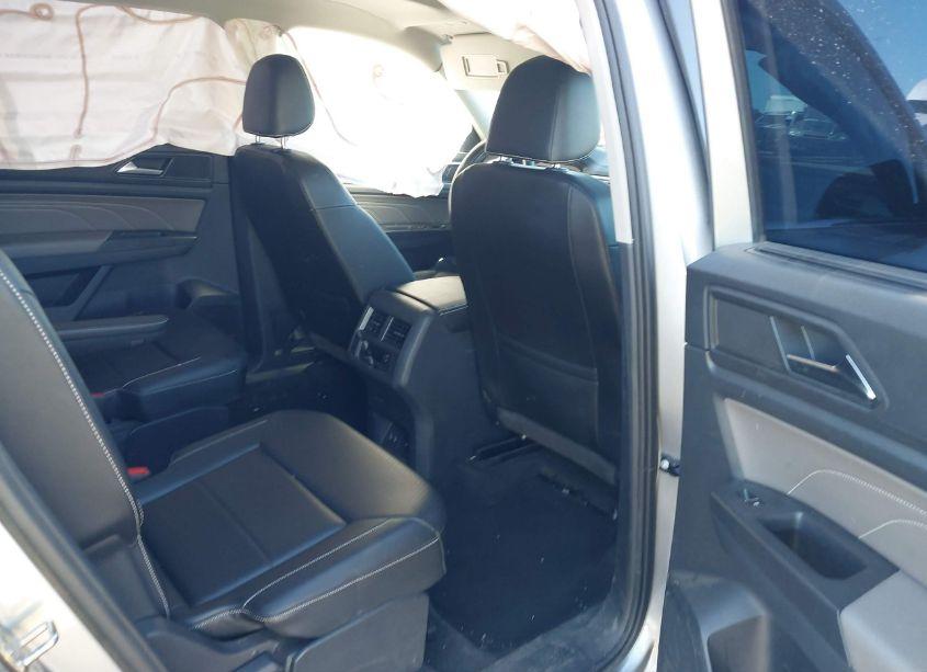 Photo 8 of 2022 Volkswagen Atlas 3.6L V6 SE W/TECHNOLOGY (VIN 1V2KR2CA9NC512424)