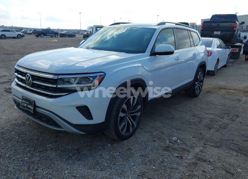 Photo 2 of 2022 Volkswagen Atlas 3.6L V6 SE W/TECHNOLOGY (VIN 1V2KR2CA9NC563955)