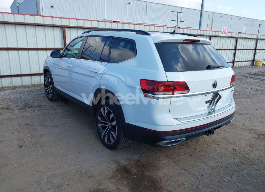 Photo 3 of 2022 Volkswagen Atlas 3.6L V6 SE W/TECHNOLOGY (VIN 1V2KR2CA9NC563955)