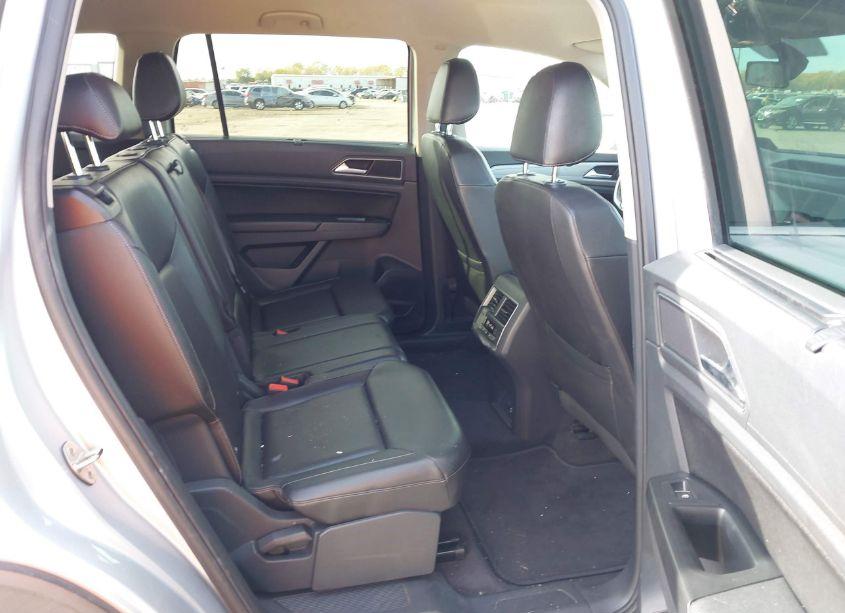 Photo 8 of 2018 Volkswagen Atlas 3.6L V6 SE (VIN 1V2KR2CAXJC519201)