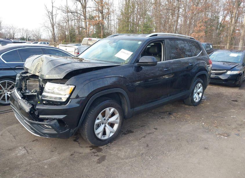 Photo 2 of 2018 Volkswagen Atlas 3.6L V6 SE (VIN 1V2KR2CAXJC561707)