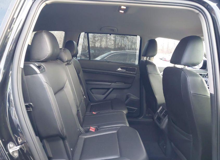 Photo 8 of 2018 Volkswagen Atlas 3.6L V6 SE (VIN 1V2KR2CAXJC561707)