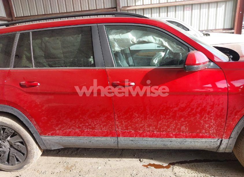 Photo 13 of 2024 Volkswagen Atlas 2.0T SE W/TECHNOLOGY (VIN 1V2KR2CAXRC549178)