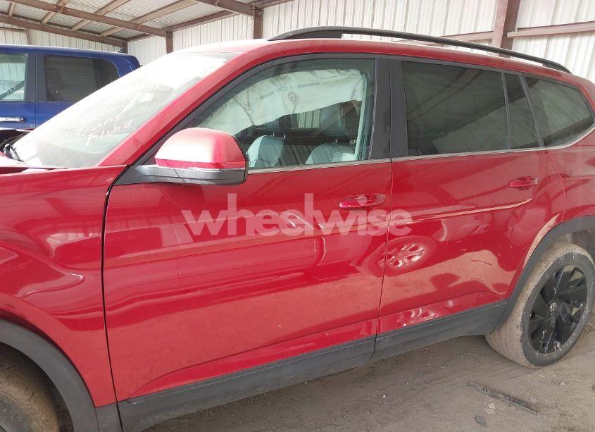 Photo 14 of 2024 Volkswagen Atlas 2.0T SE W/TECHNOLOGY (VIN 1V2KR2CAXRC549178)