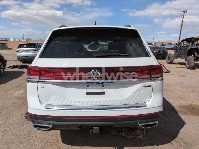 Photo 2 of 2025 VOLKSWAGEN ATLAS SE N/A (VIN 1V2KR2CAXSC505381)