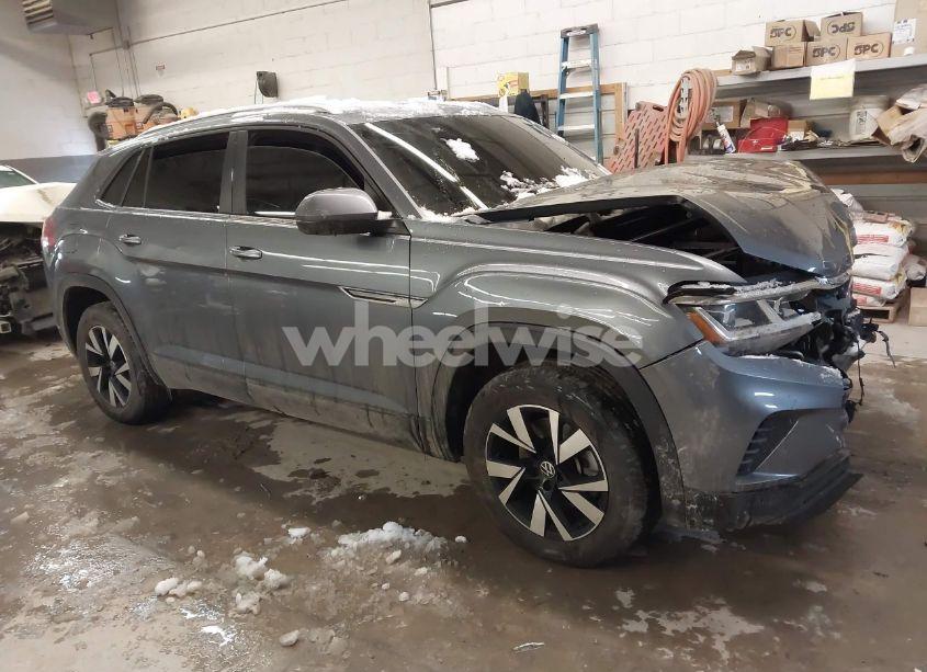 2022 Volkswagen Atlas CROSS SPORT 2.0T SE (VIN 1V2LC2CA6NC202401) main photo