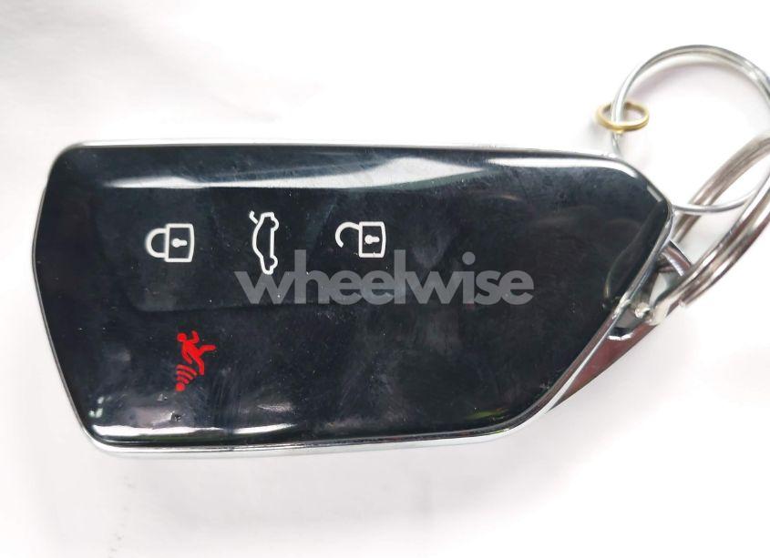 Photo 11 of 2024 Volkswagen Atlas CROSS SPORT 2.0T SE (VIN 1V2LE2CA4RC229547)