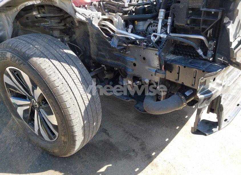 Photo 18 of 2024 Volkswagen Atlas CROSS SPORT 2.0T SE (VIN 1V2LE2CA5RC225216)