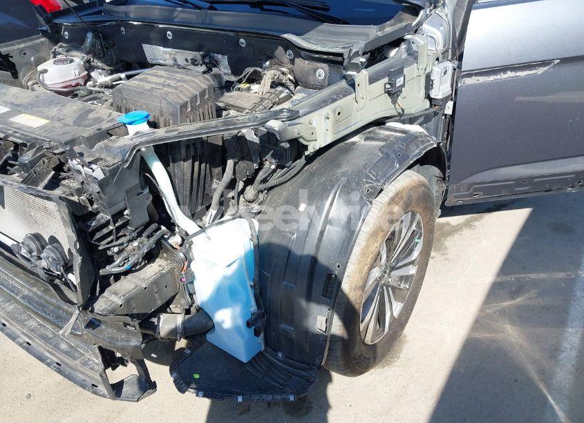 Photo 20 of 2024 Volkswagen Atlas CROSS SPORT 2.0T SE (VIN 1V2LE2CA5RC225216)