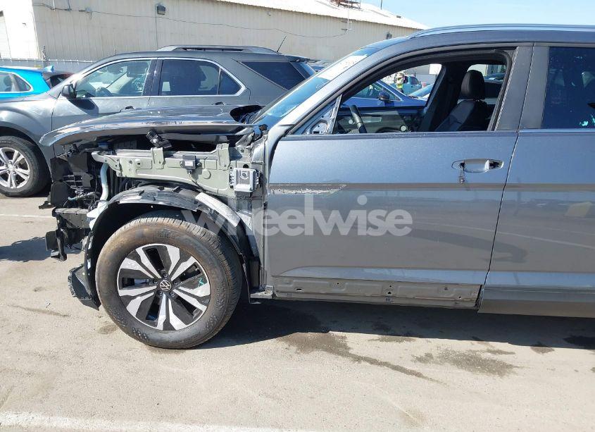 Photo 21 of 2024 Volkswagen Atlas CROSS SPORT 2.0T SE (VIN 1V2LE2CA5RC225216)