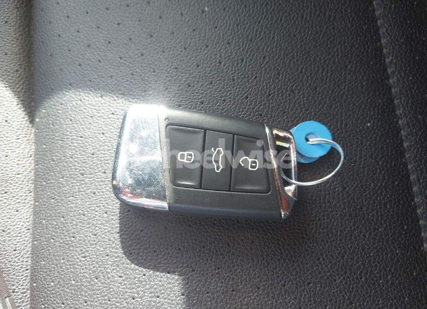 Photo 11 of 2021 Volkswagen Atlas 2.0T SE (VIN 1V2LP2CA1MC538847)