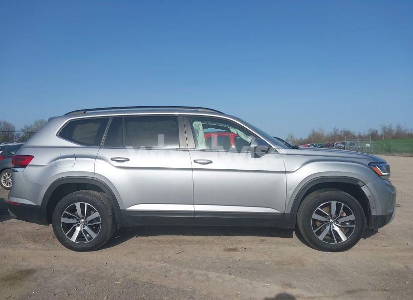 Photo 13 of 2021 Volkswagen Atlas 2.0T SE (VIN 1V2LP2CA1MC538847)