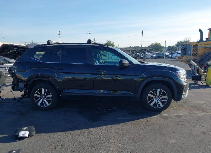 Photo 14 of 2021 Volkswagen Atlas 2.0T SE (VIN 1V2LP2CA2MC541711)