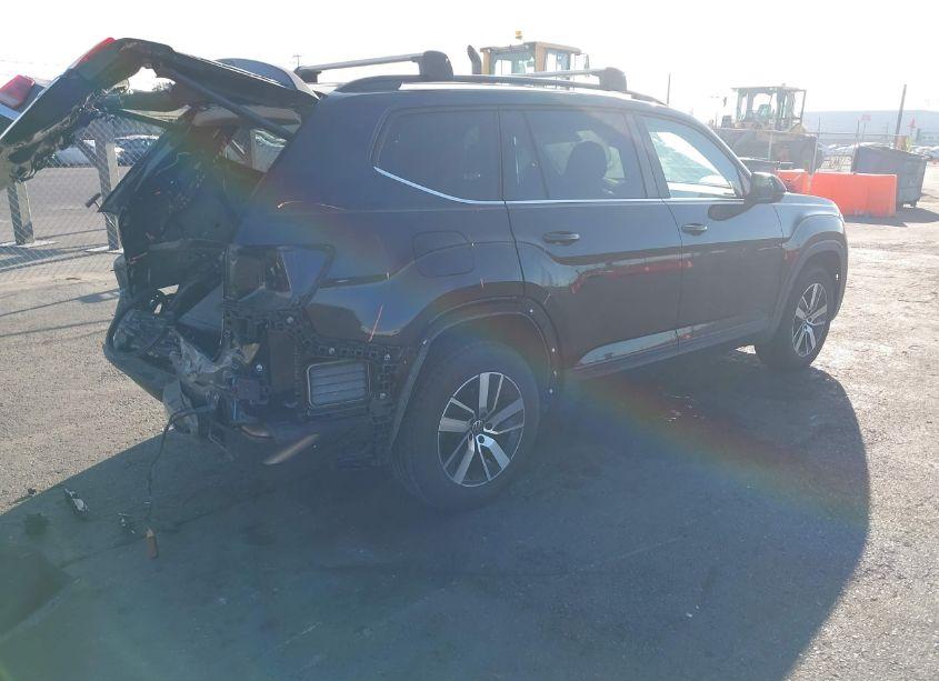 Photo 4 of 2021 Volkswagen Atlas 2.0T SE (VIN 1V2LP2CA2MC541711)