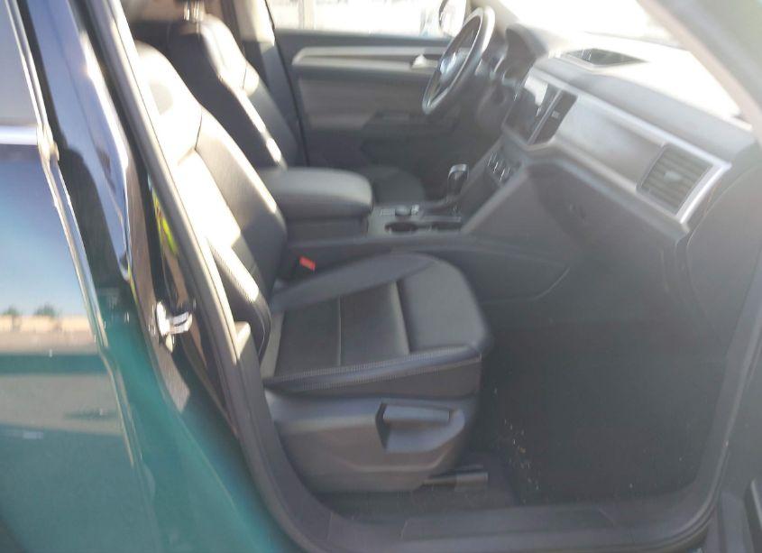 Photo 5 of 2021 Volkswagen Atlas 2.0T SE (VIN 1V2LP2CA2MC541711)