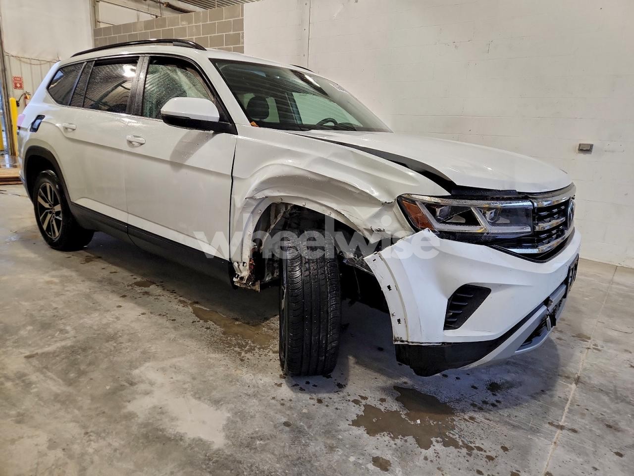 Photo 4 of 2022 VOLKSWAGEN ATLAS SE N/A (VIN 1V2LP2CA8NC556683)