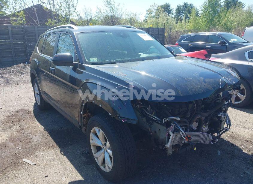 2018 Volkswagen Atlas 3.6L V6 SE/3.6L V6 SE W/TECHNOLOGY (VIN 1V2LR2CA0JC553846) main photo
