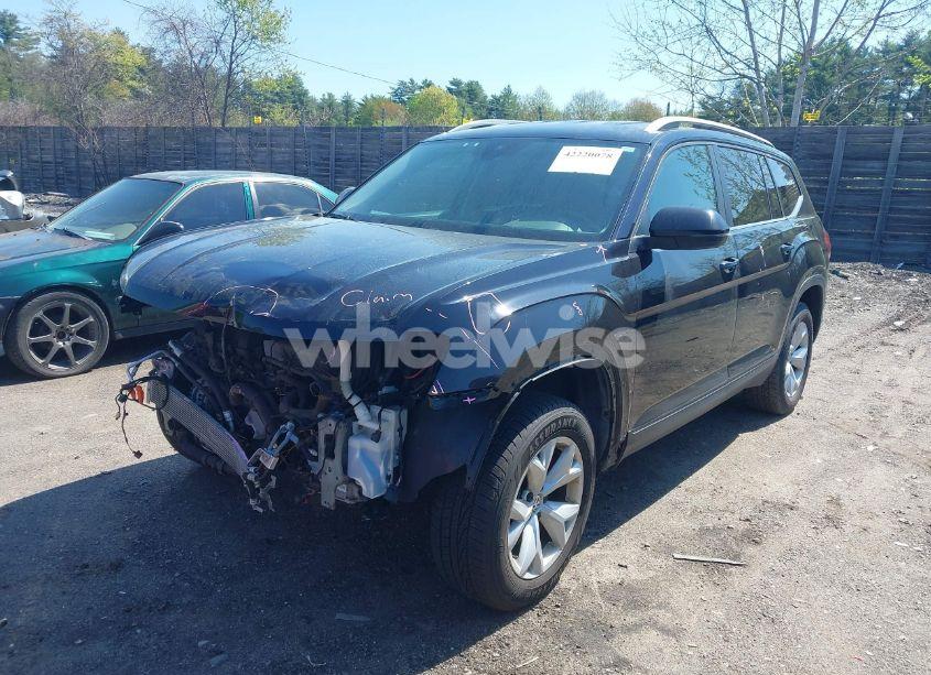 Photo 2 of 2018 Volkswagen Atlas 3.6L V6 SE/3.6L V6 SE W/TECHNOLOGY (VIN 1V2LR2CA0JC553846)