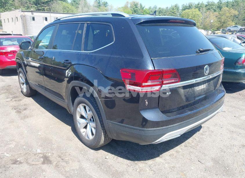 Photo 3 of 2018 Volkswagen Atlas 3.6L V6 SE/3.6L V6 SE W/TECHNOLOGY (VIN 1V2LR2CA0JC553846)