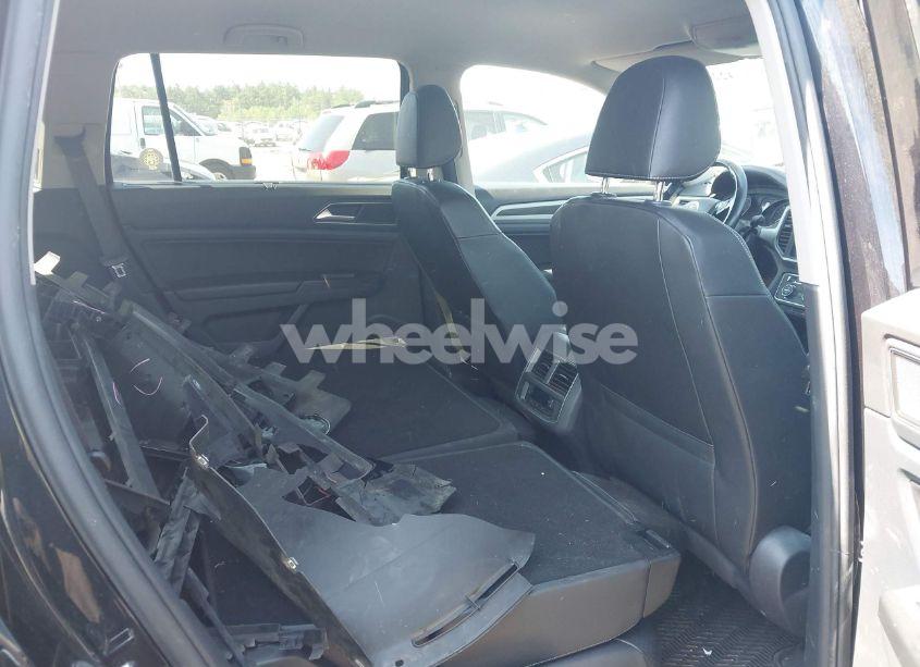 Photo 8 of 2018 Volkswagen Atlas 3.6L V6 SE/3.6L V6 SE W/TECHNOLOGY (VIN 1V2LR2CA0JC553846)