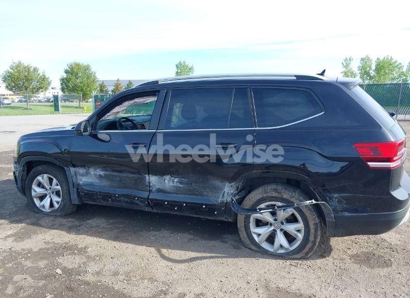 Photo 6 of 2019 Volkswagen Atlas 3.6L V6 SE (VIN 1V2LR2CA1KC606796)