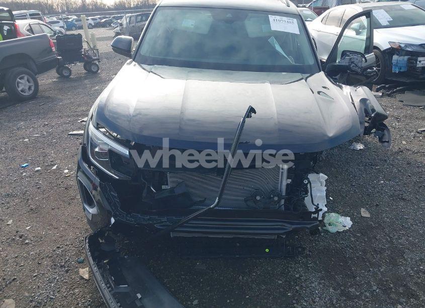 Photo 12 of 2024 Volkswagen Atlas 2.0T SE (VIN 1V2LR2CA1RC603228)